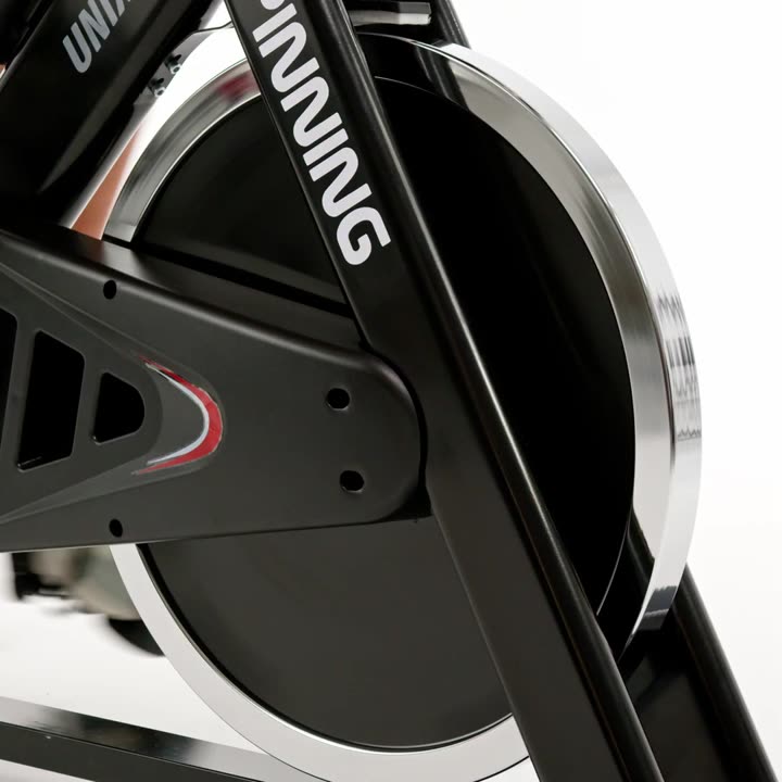 Обзор спортивного инвентаря с моделью. Для заказа, оставьте заявку на сайте： https：//fotofactor.ru